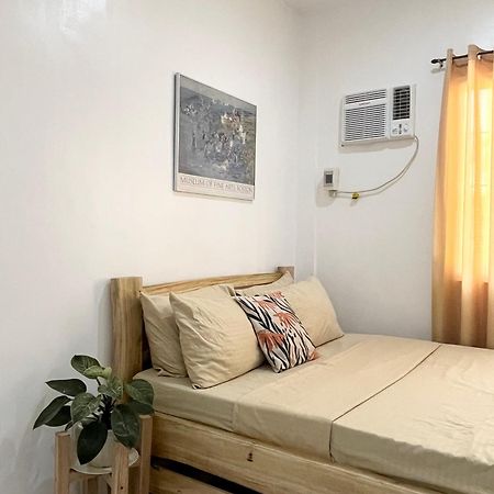 Sunnydale Apartelle -Room Accommodation Near Calatagan Beach Resorts Batangas Zewnętrze zdjęcie